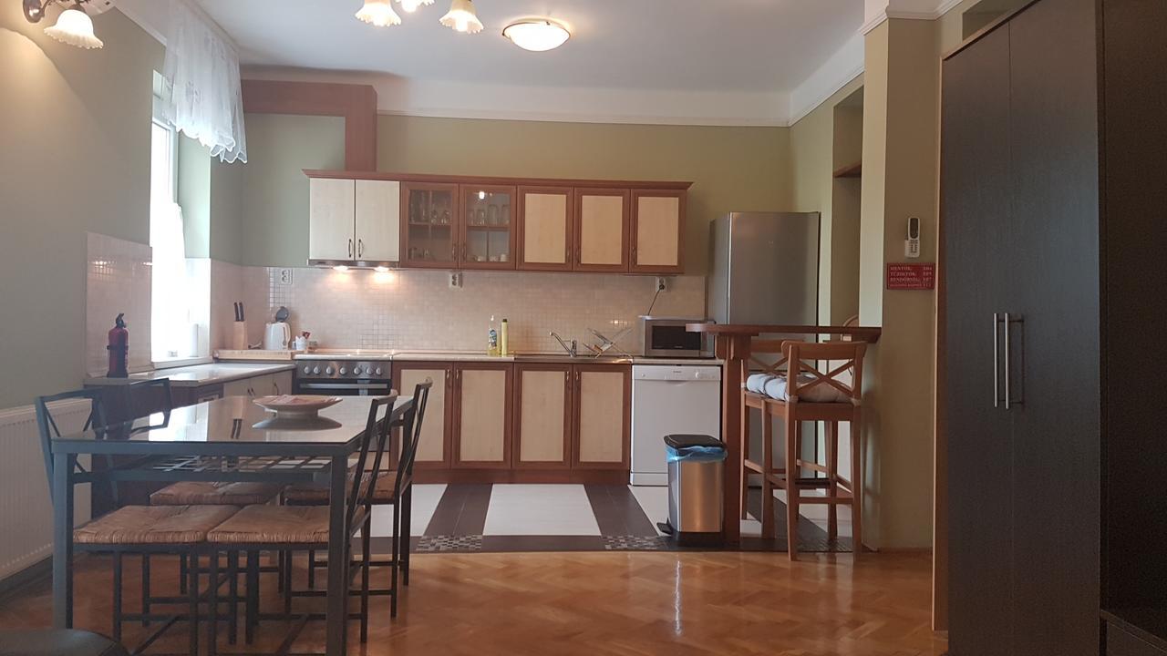 Sugár apartman Debrecen Esterno foto
